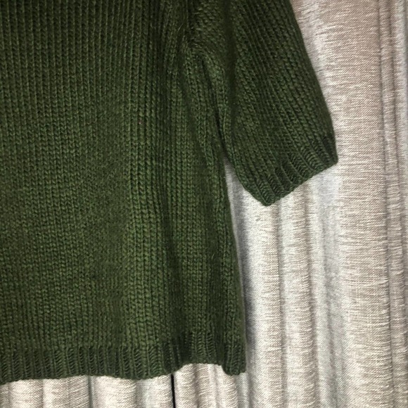 Paraphrase Cropped Short Sleeve Turtleneck Cowlneck Sweater Size Medium - Picture 9 of 15